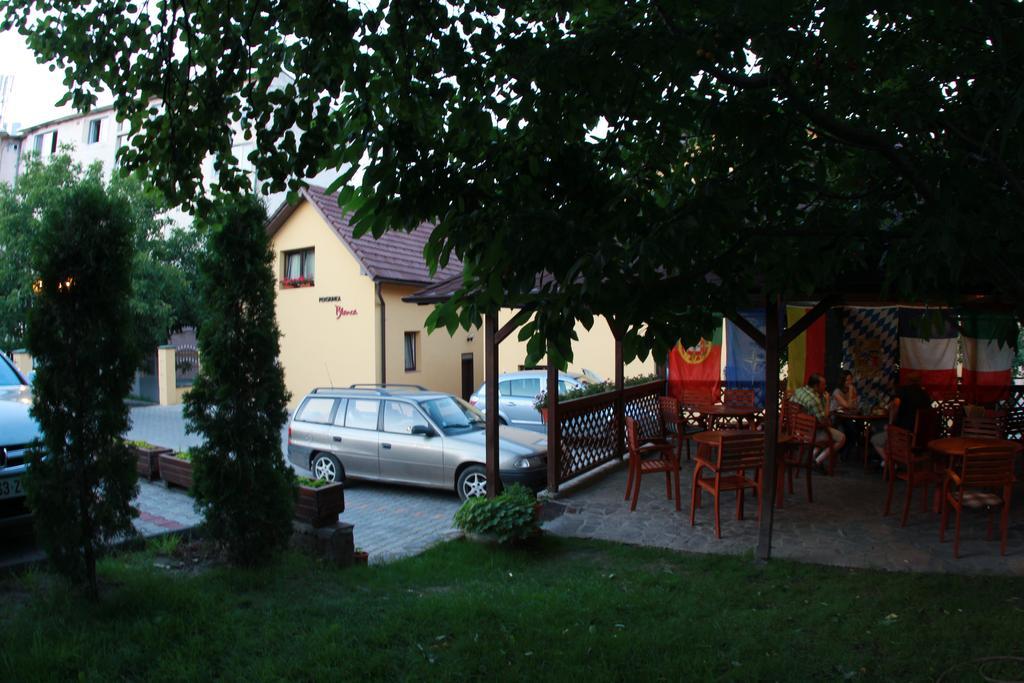 Pensiunea Blanca Reghin Bagian luar foto